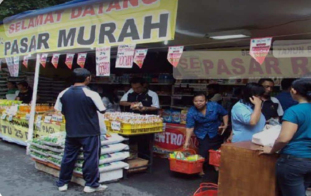 Pasar murah yang digelar Disperindag Pasuruan bertujuan membantu masyarakat memenuhi kebutuhan lebaran di masa pandemi. foto: ilustrasi.