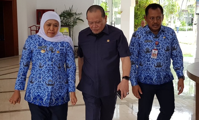 LaNyalla disambut Khofifah di ruang kerja Gubernur Jatim di Surabaya, Senin (17/2).