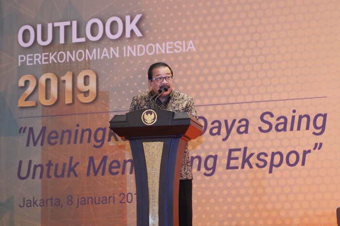 Pakde Karwo Jadi Narasumber Talkshow Outlook Perekonomian Indonesia 2019