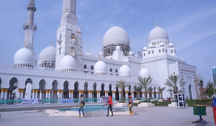 Presiden Joko Widodo dan Presiden MBZ Resmikan Masjid Raya Sheikh Zayed Solo