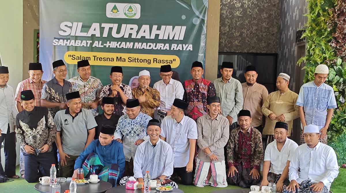 Alumni Pondok Pesantren Al Hikam saat berkumpul di Sampang.