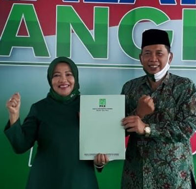 Lathifah Shohib - Didik Muljono (PKB 12, Hanura 1 = 13 Kursi)